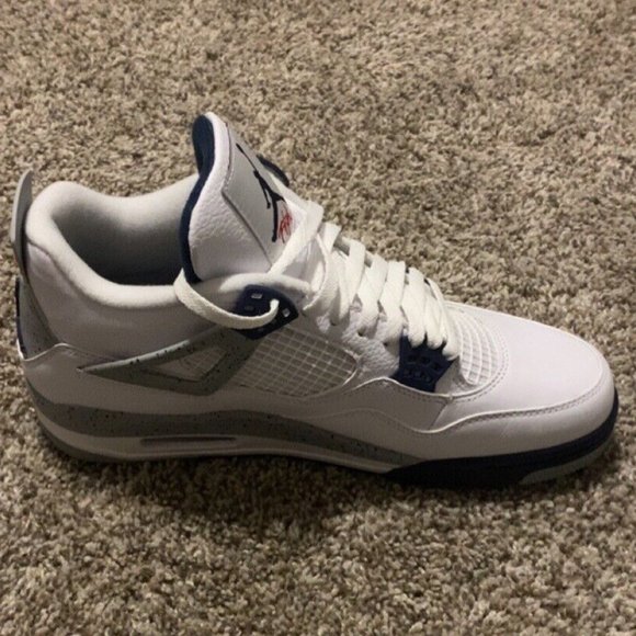 Jordan 4 Retro Mid Midnight Navy size 10